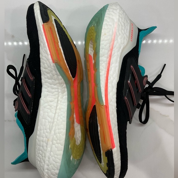Adidas Women’s Ultraboost 22 Running Shoe in Black/Turbo/Mint Rush - Picture 13 of 15